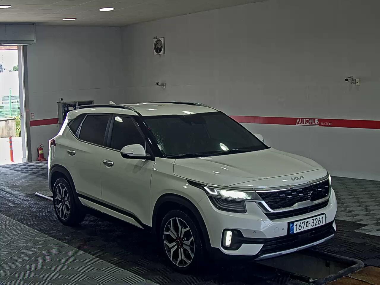 2023 - kia seltos
