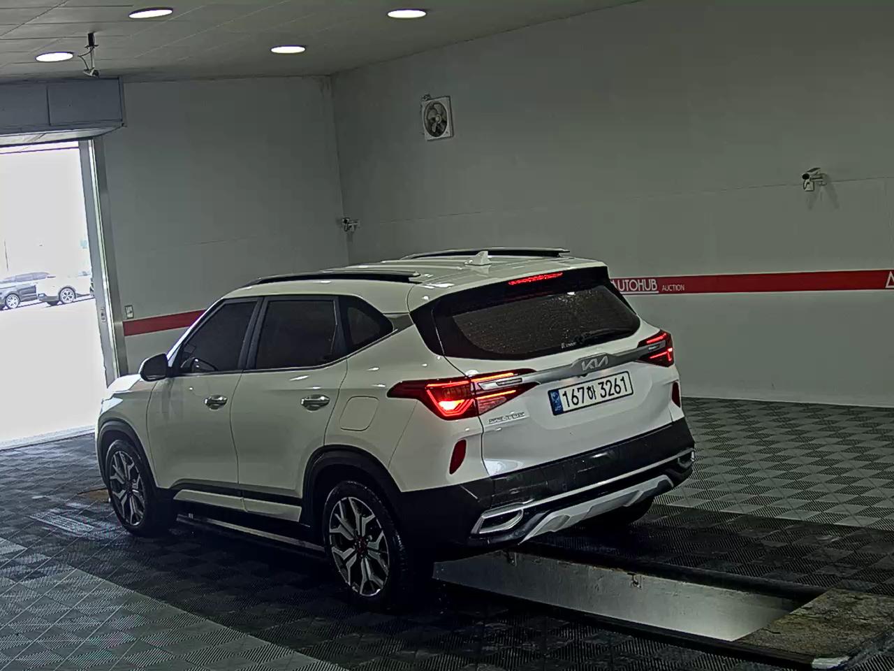 2023 - kia seltos