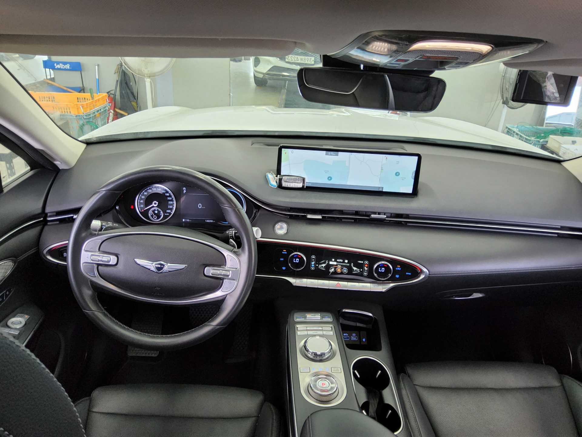 2021 - genesis gv70