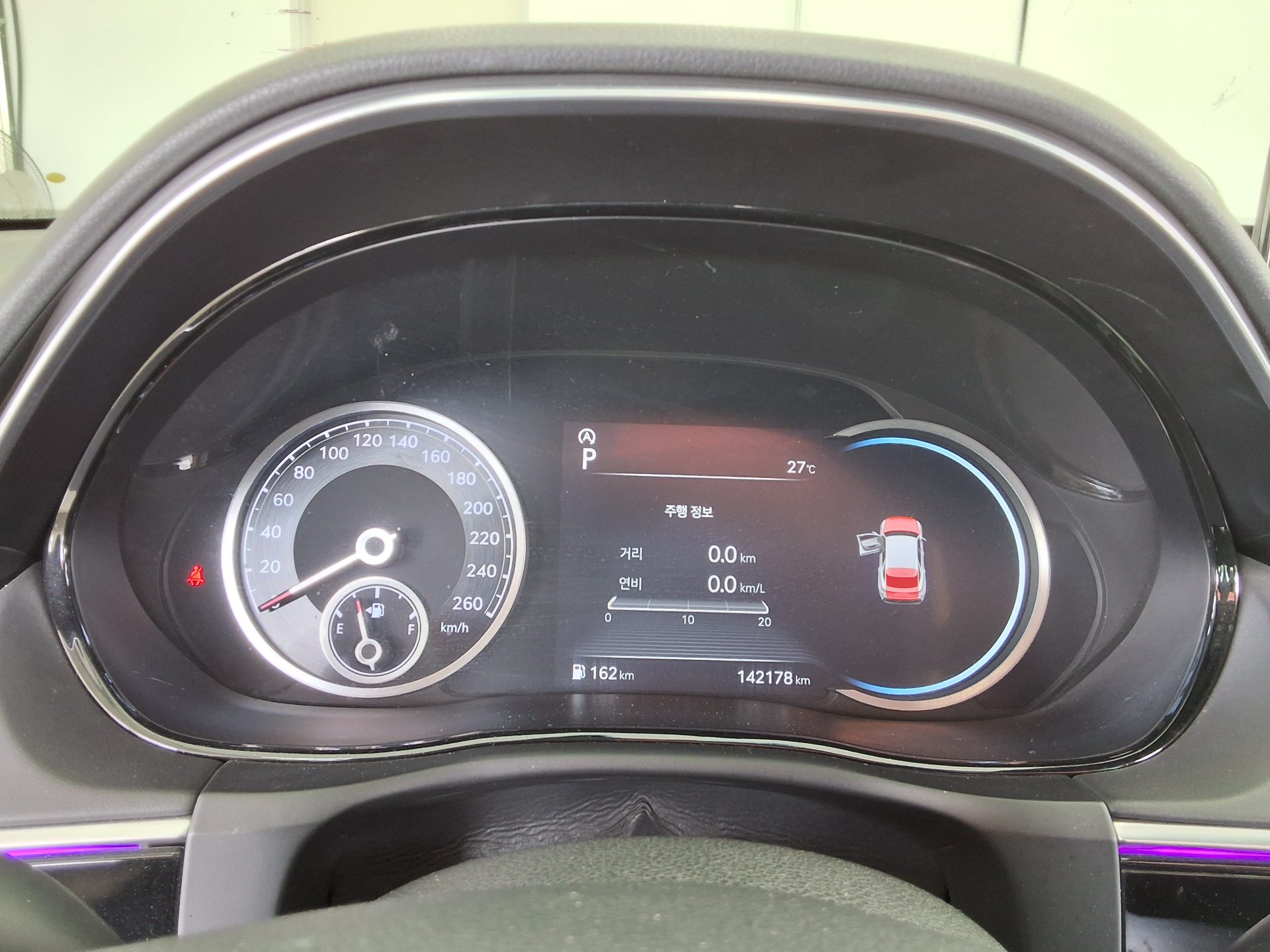 2021 - genesis gv70