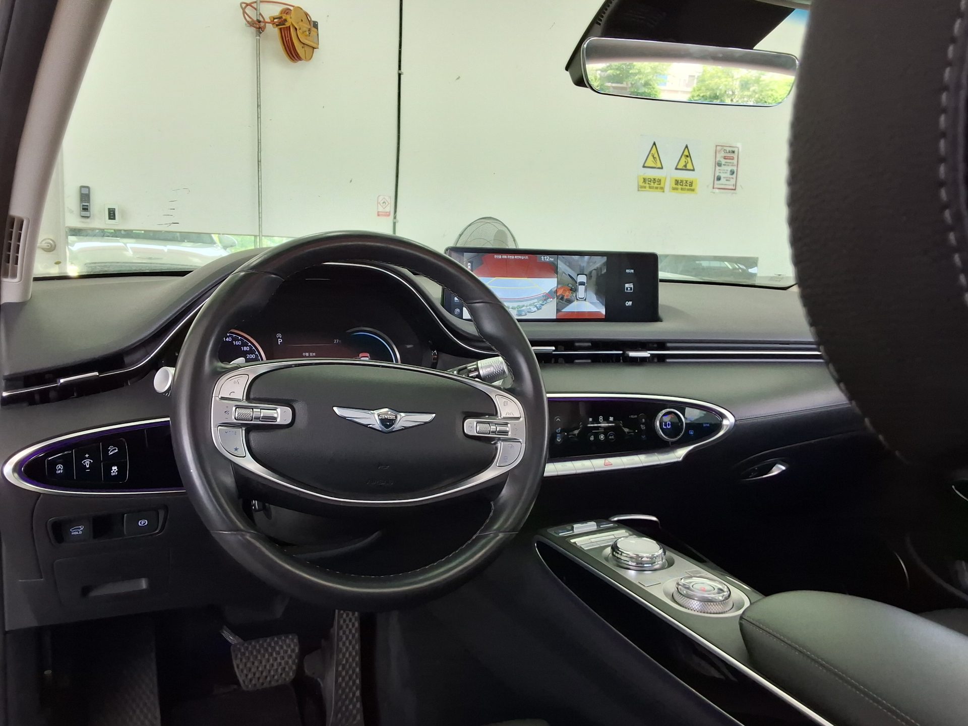 2021 - genesis gv70