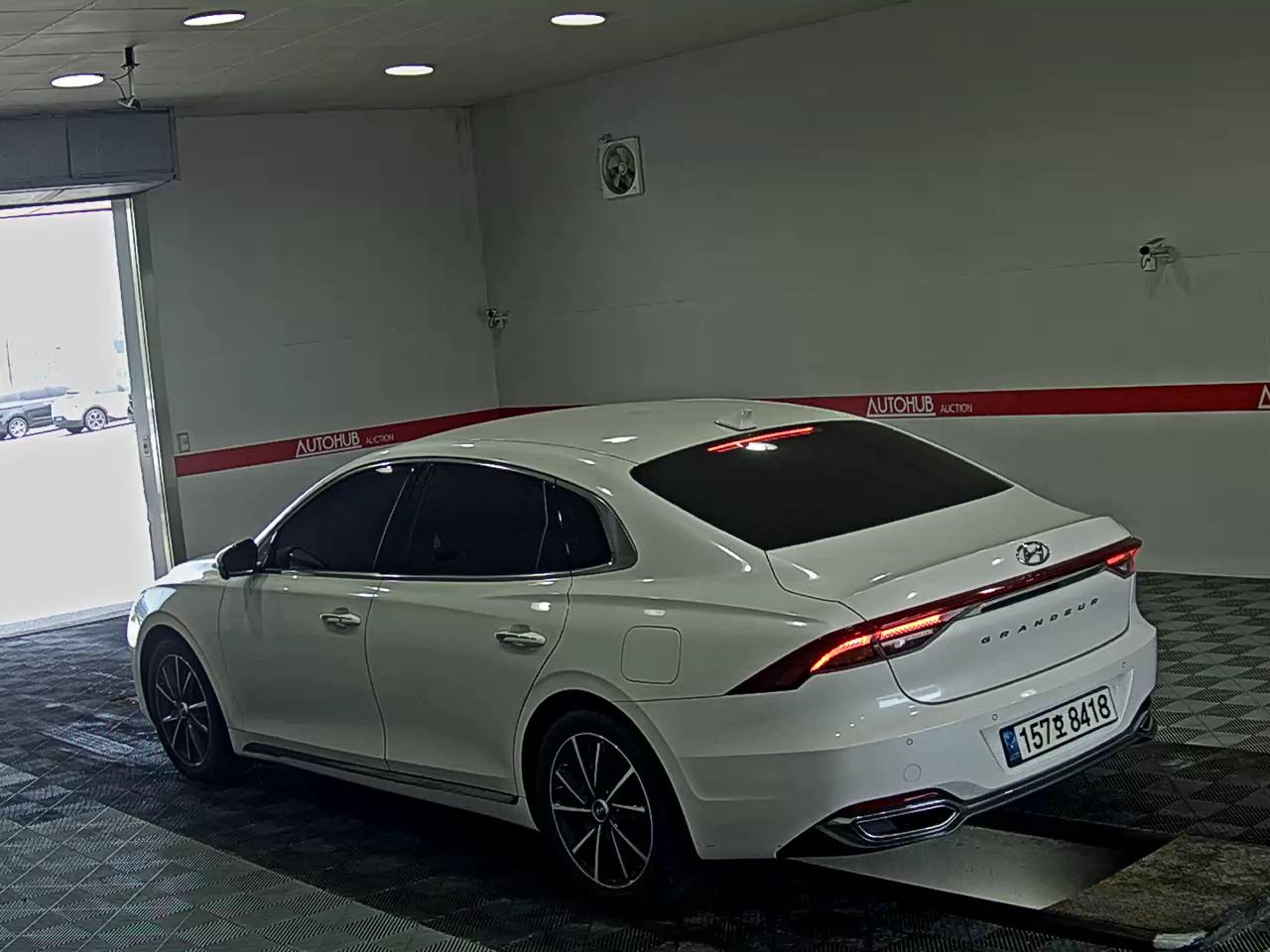 2022 - hyundai grandeur