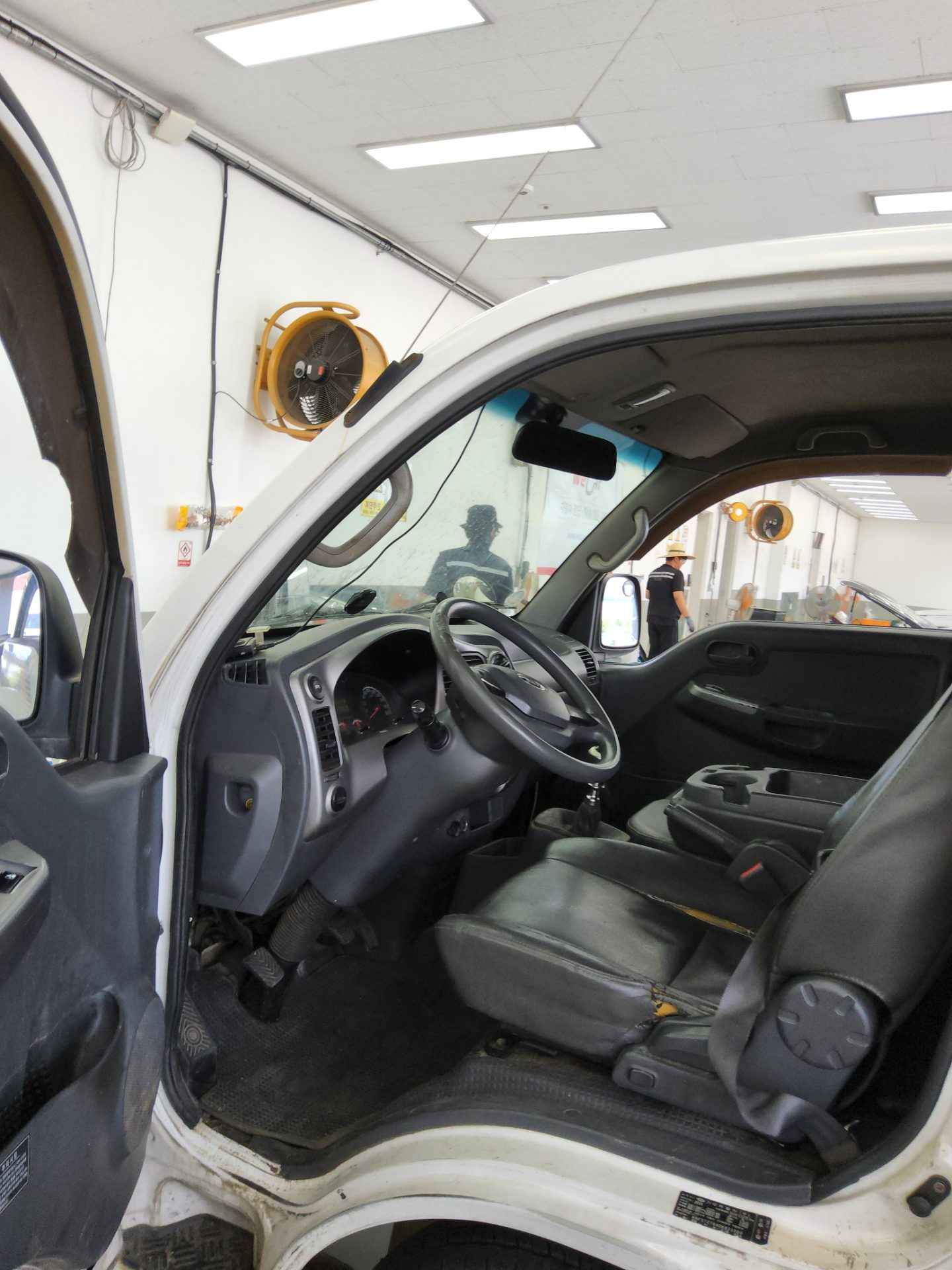 2013 - kia bongo