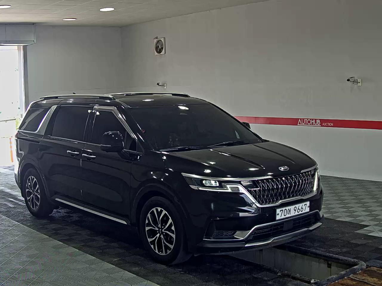 2021 - kia carnival