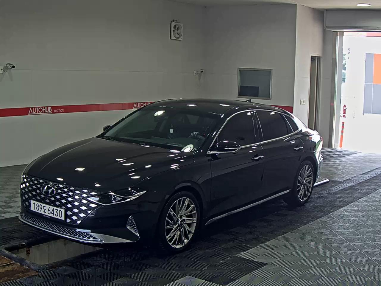 HYUNDAI GRANDEUR CALLRAPHY