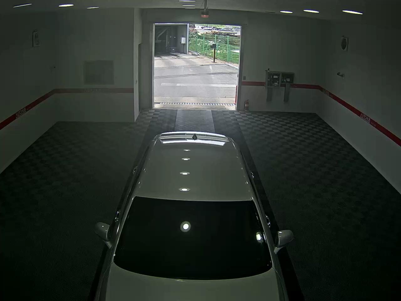 2017 - genesis eq900