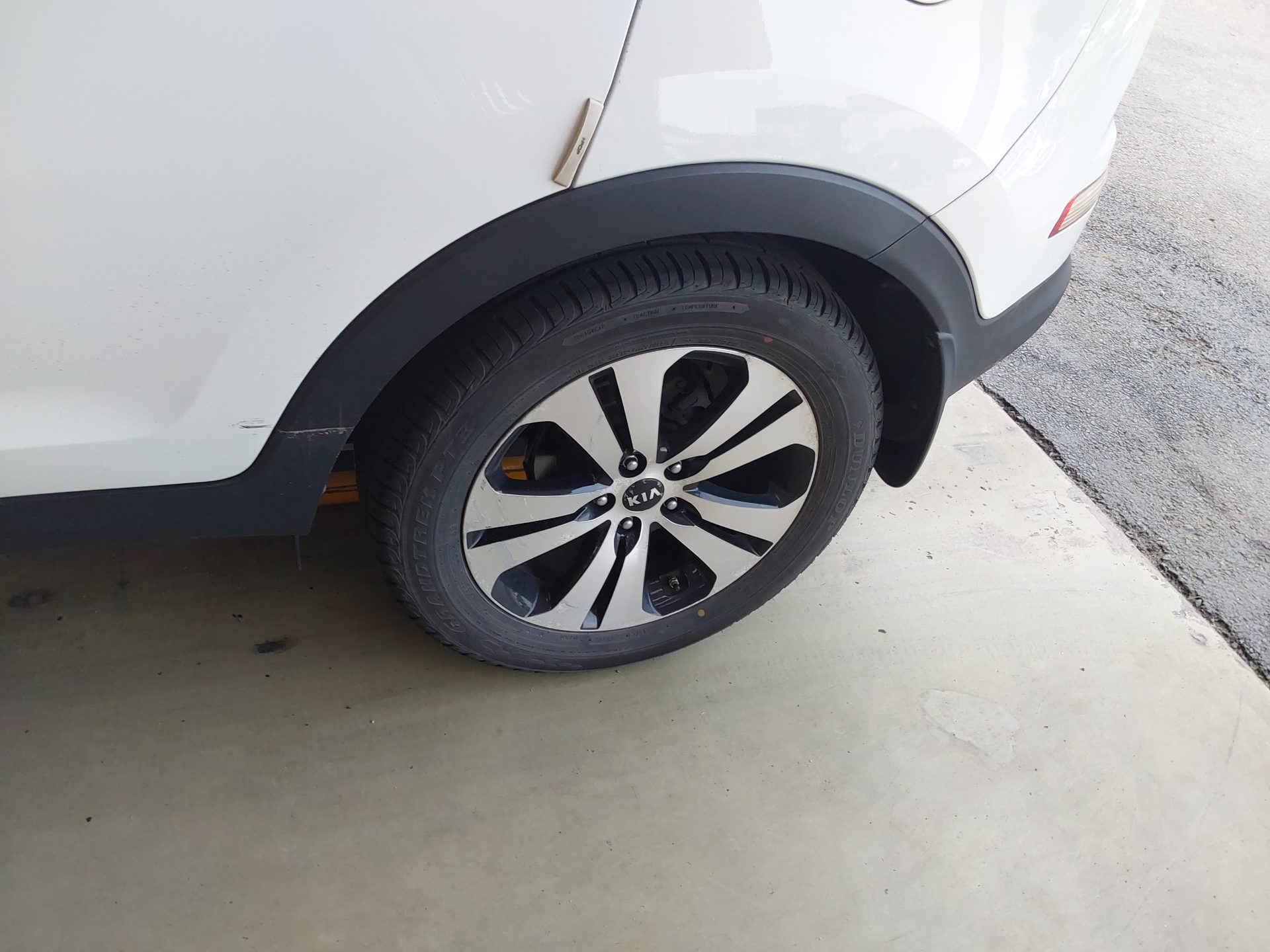 2011 - kia sportage