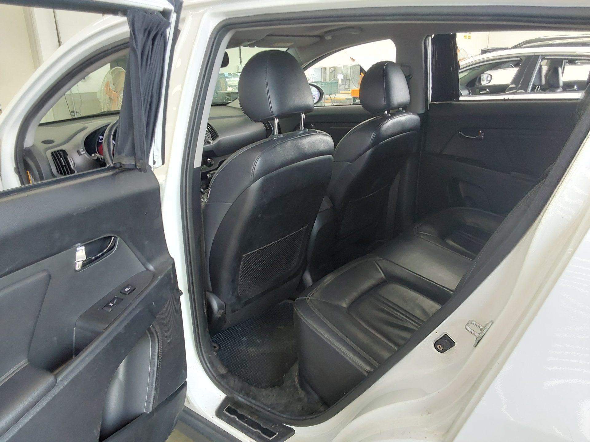 2011 - kia sportage