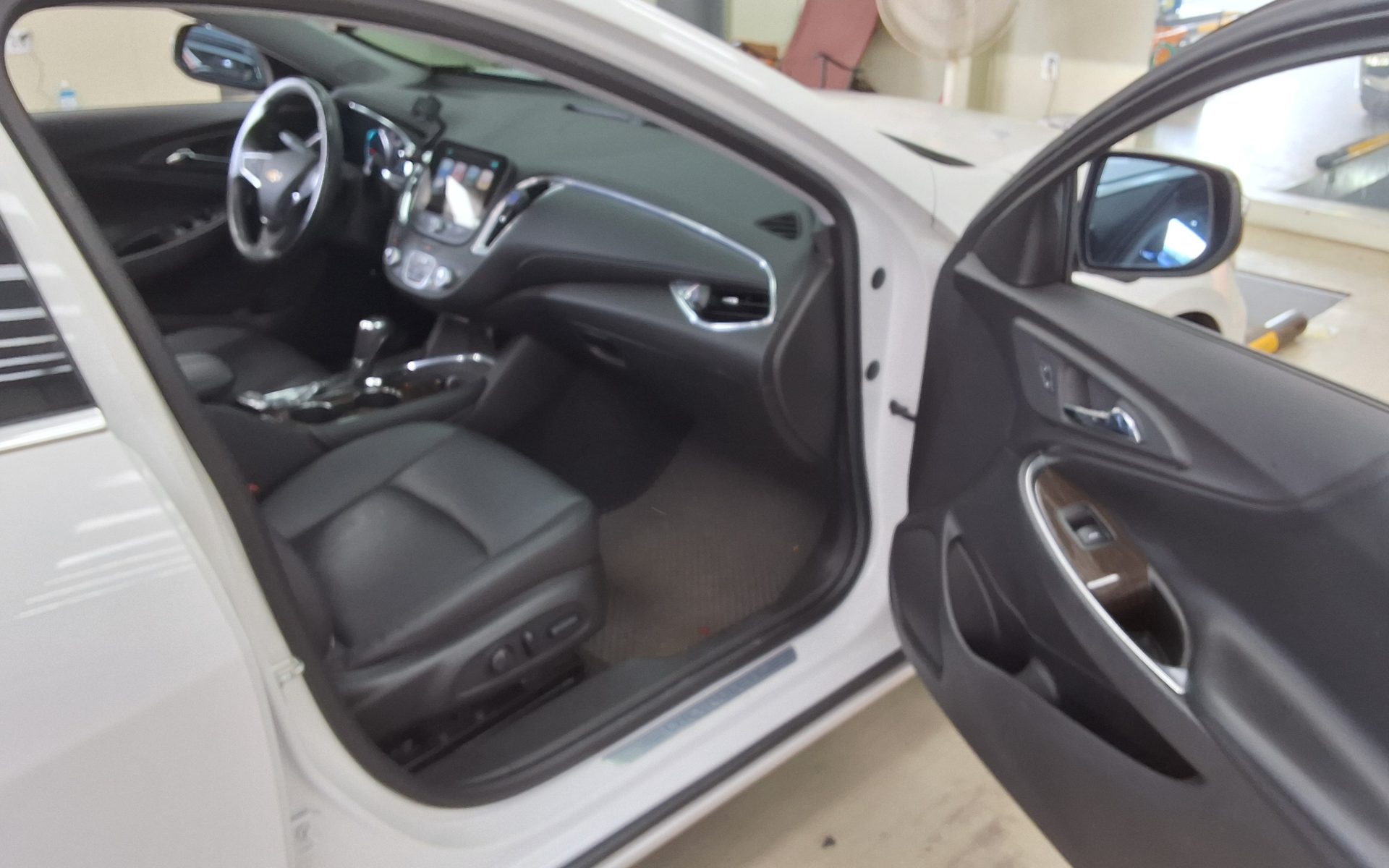 2017 - chevrolet malibu