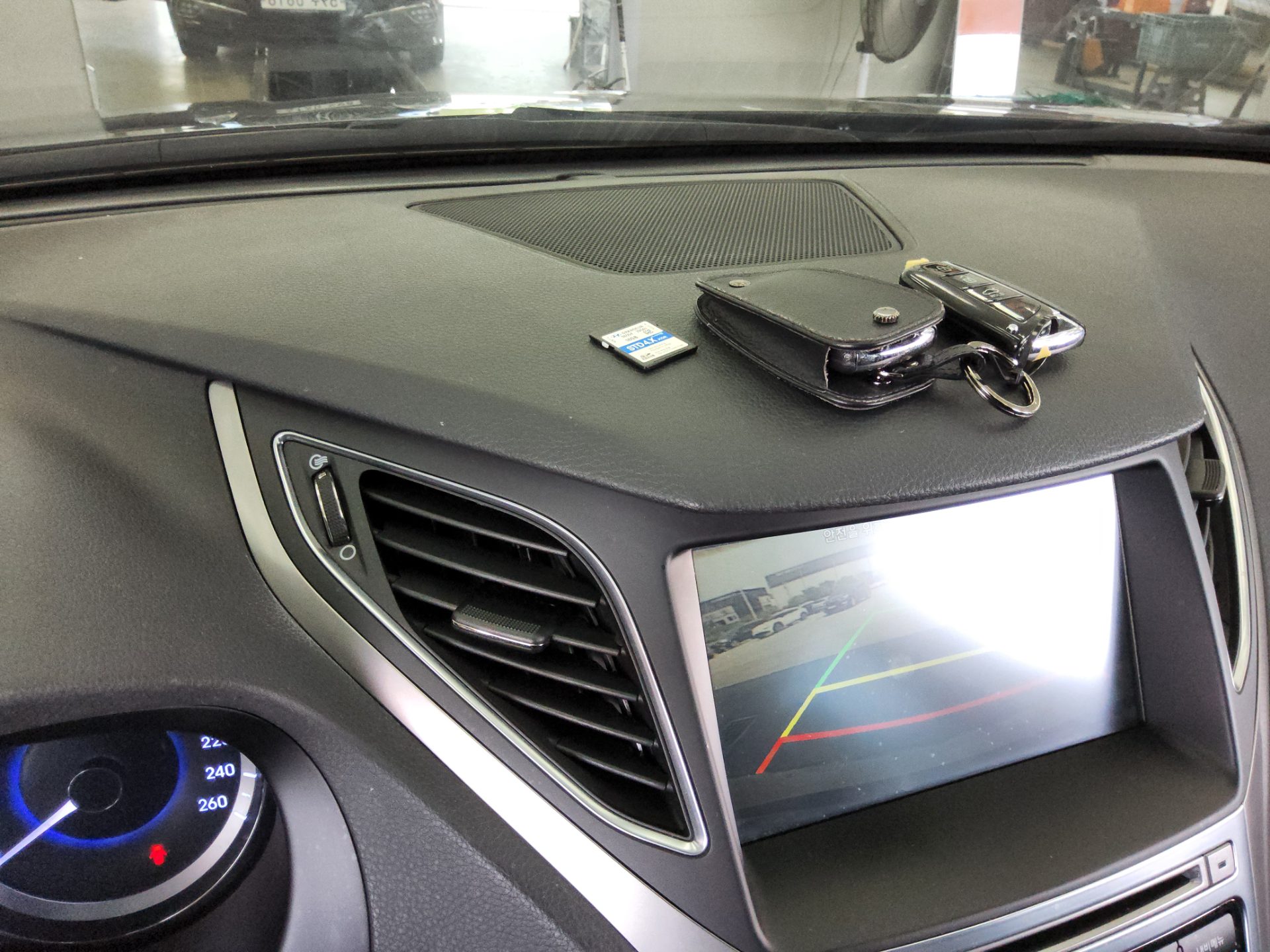 2016 - hyundai grandeur