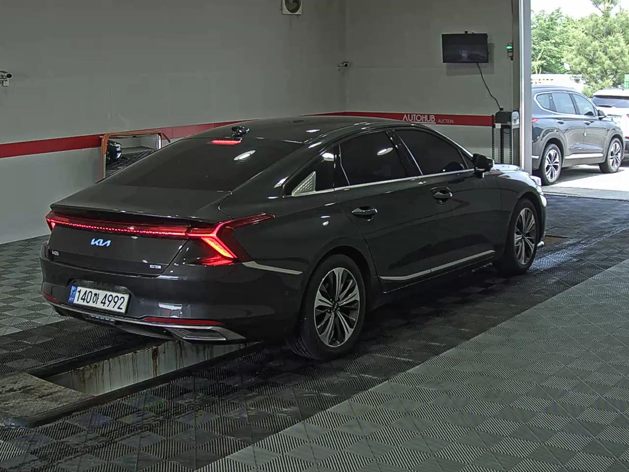 2023 - kia k8