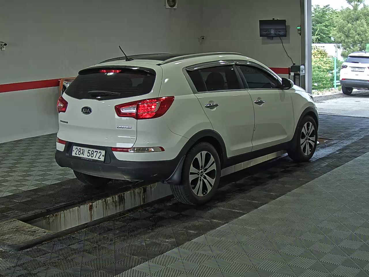 2011 - kia sportage