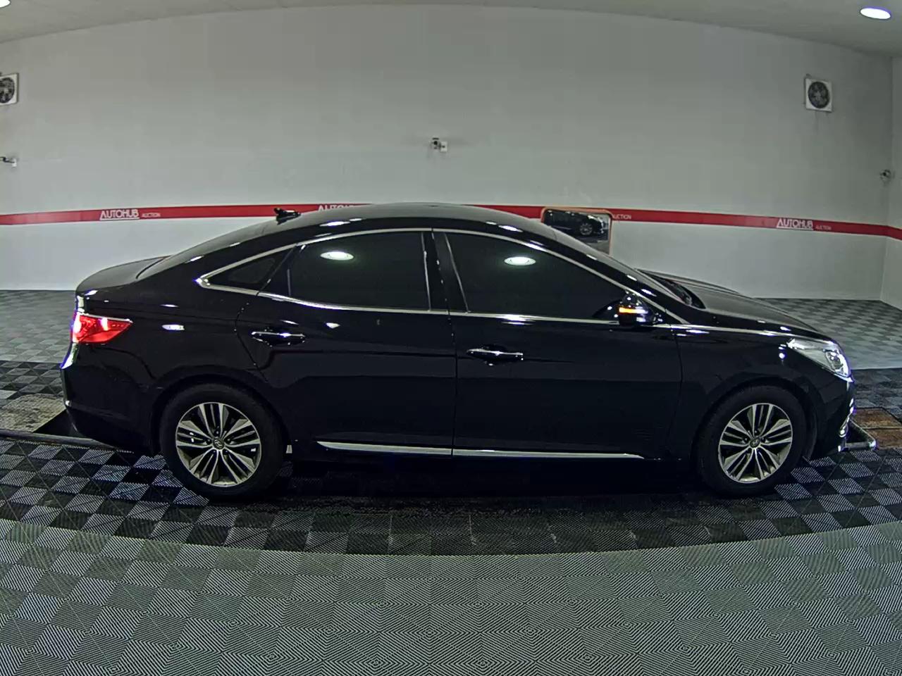 2016 - hyundai grandeur
