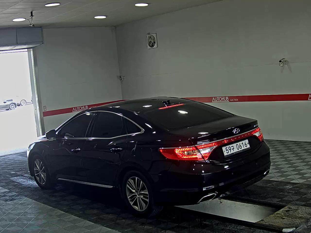 2016 - hyundai grandeur