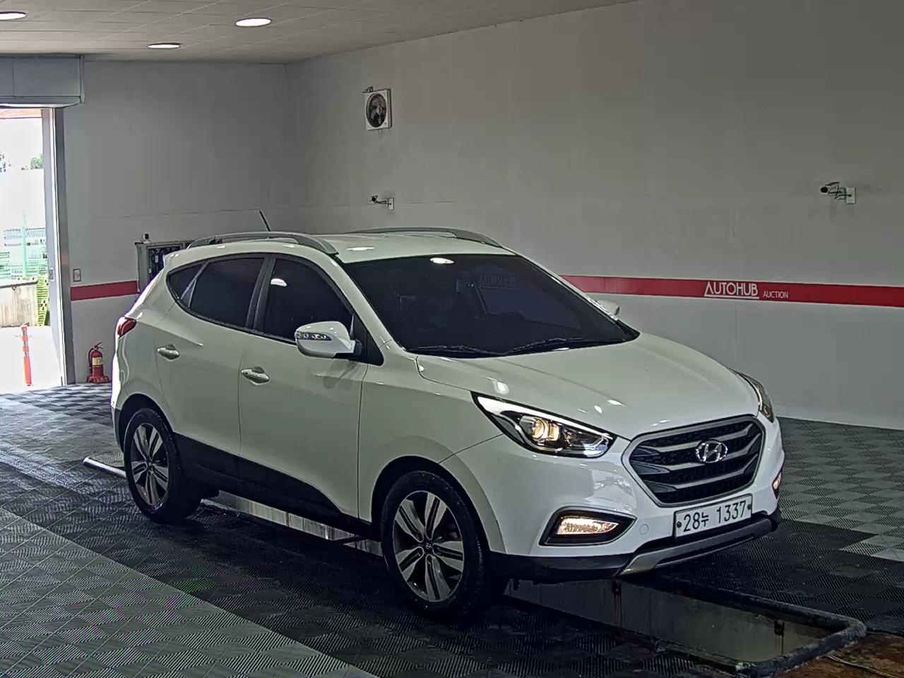 2014 - hyundai tucson