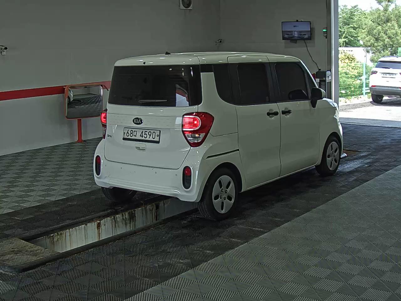 2019 - kia ray
