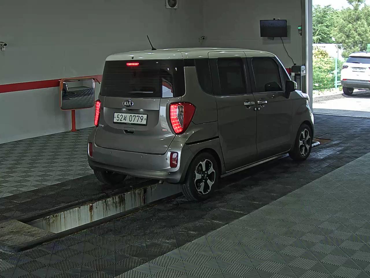 2016 - kia ray