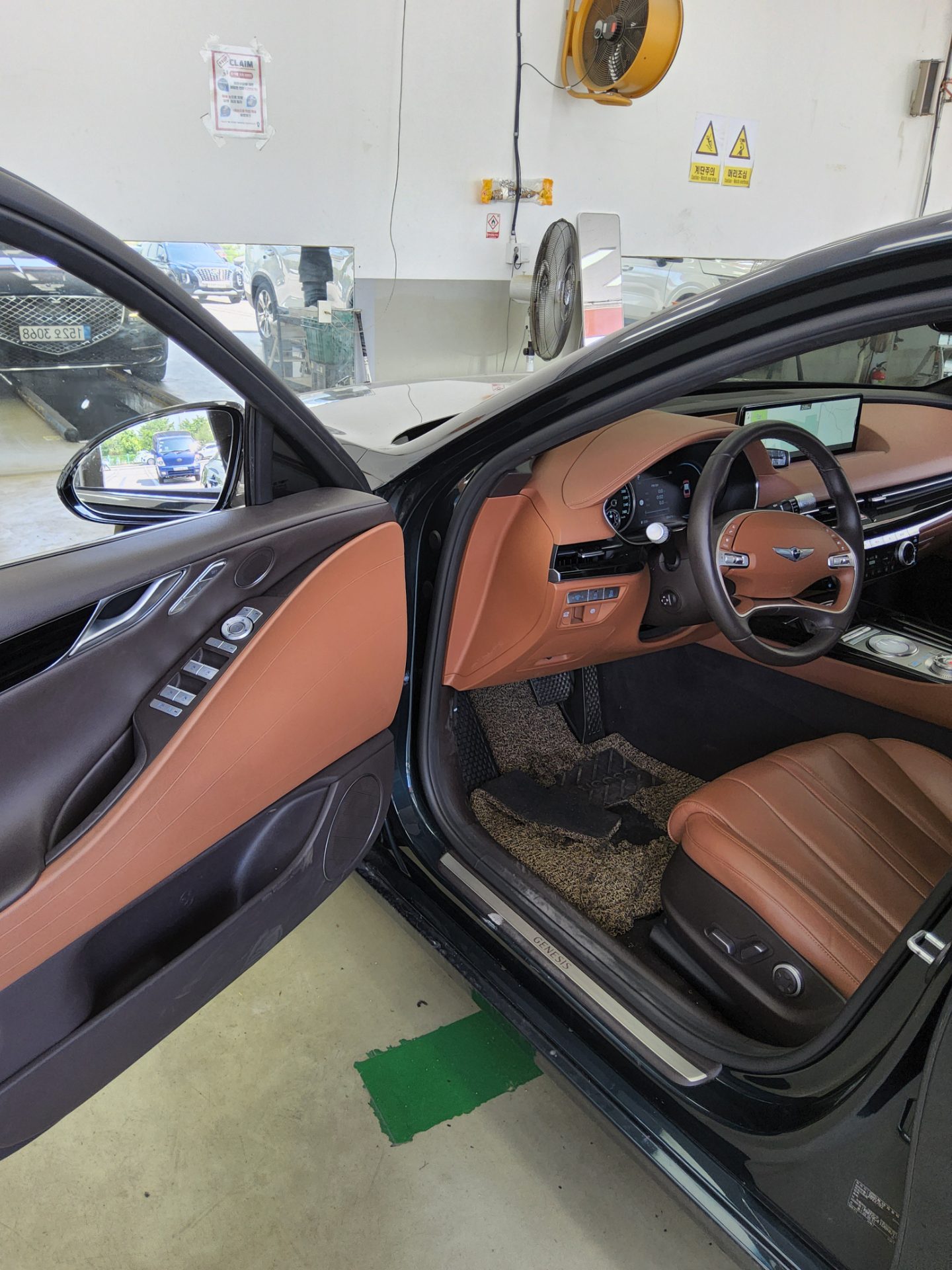 2022 - genesis g80