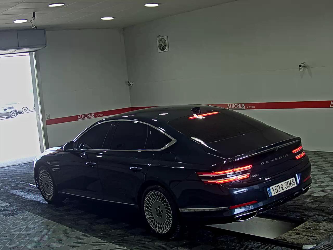2022 - genesis g80