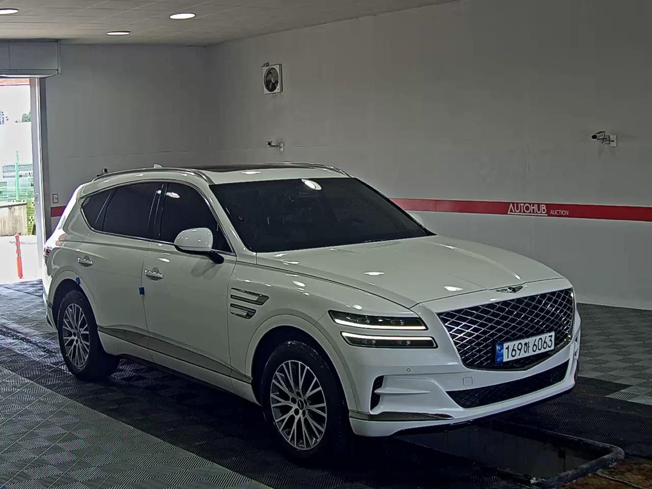2022 - genesis gv80