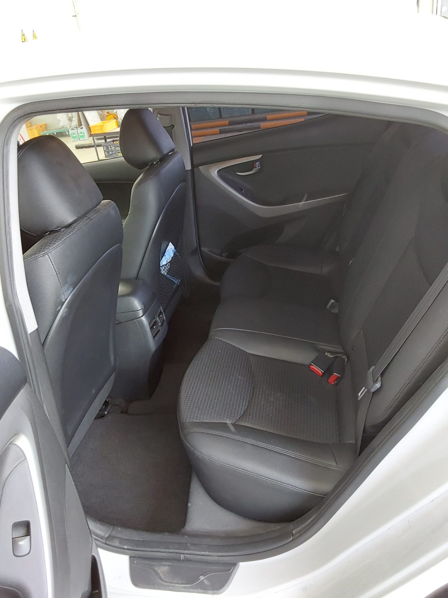2014 - hyundai avante