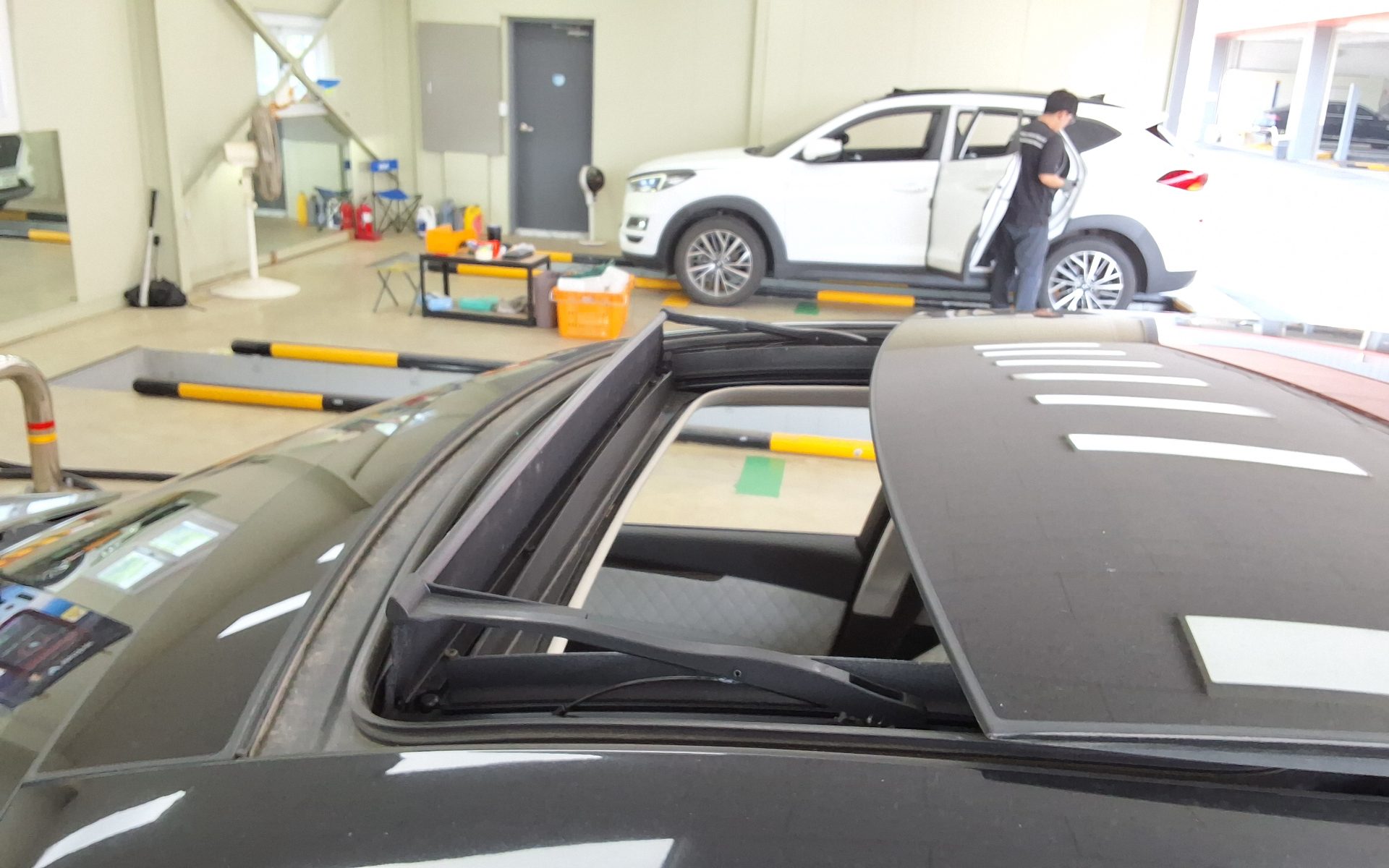 2016 - renault sm6