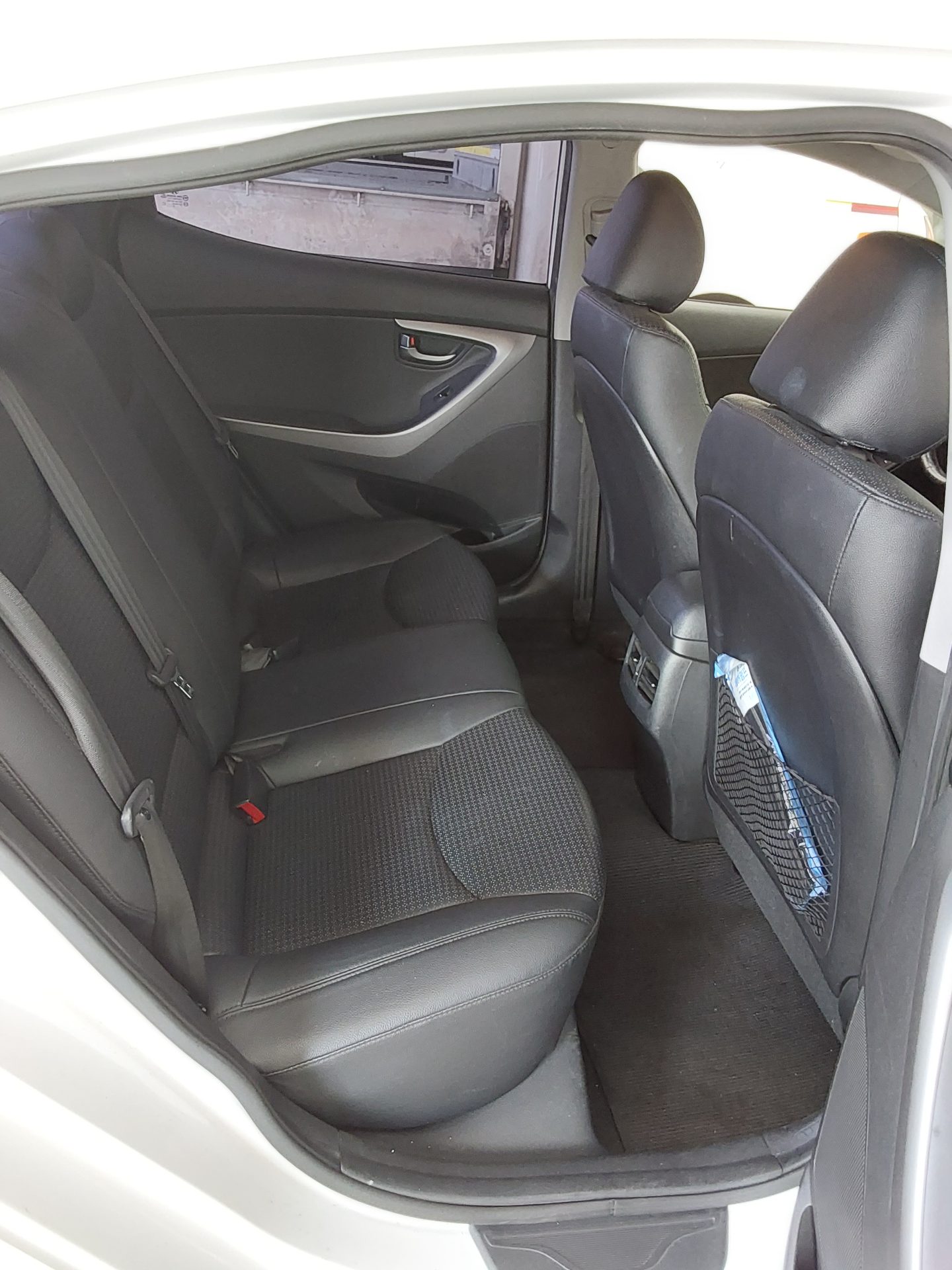 2014 - hyundai avante