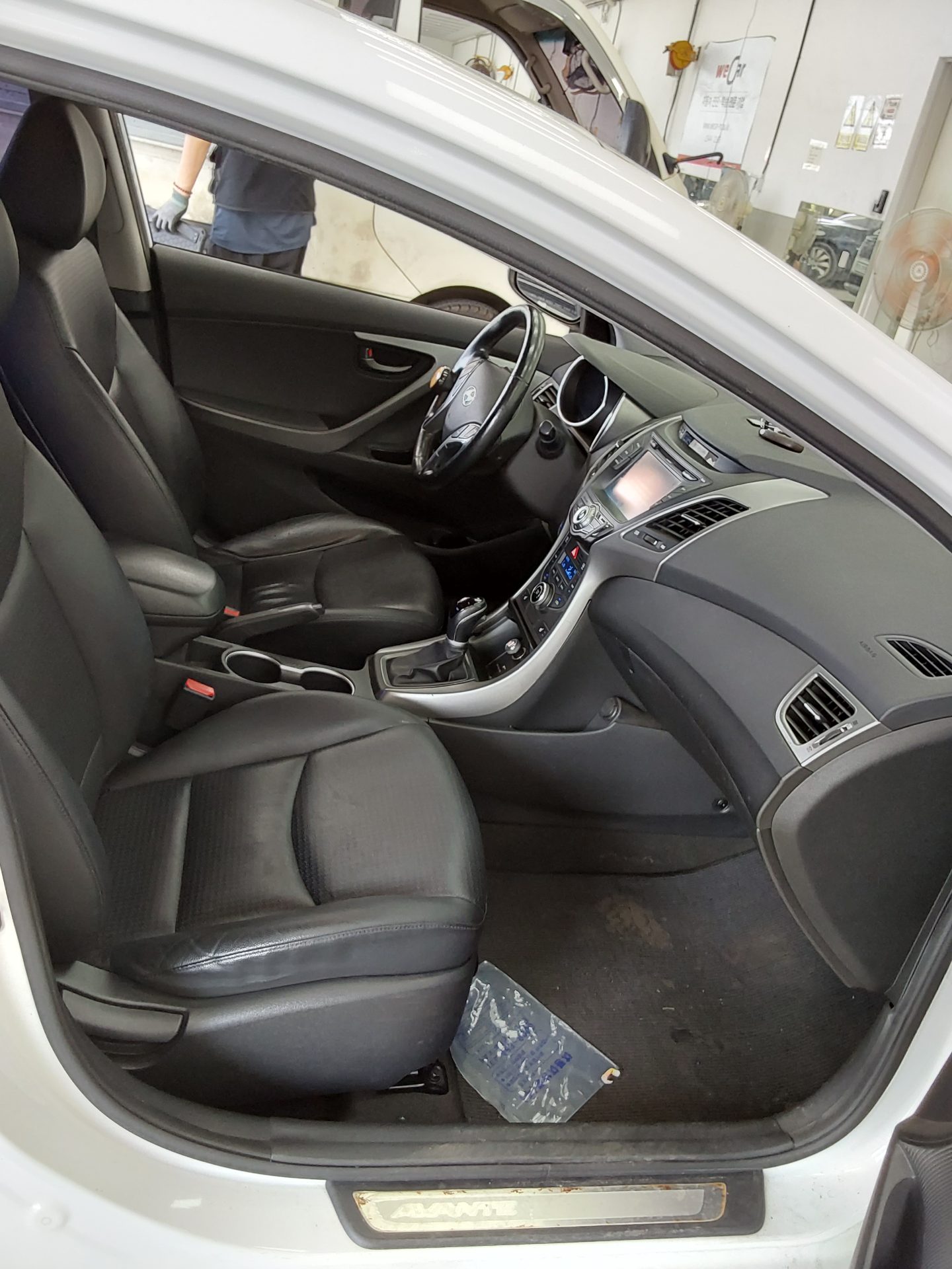 2014 - hyundai avante