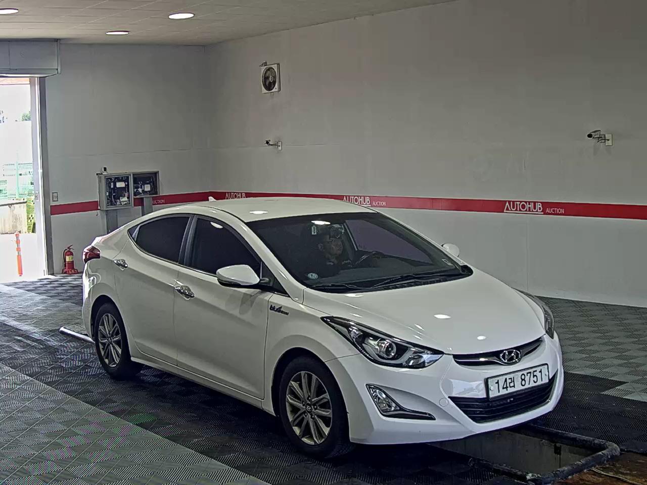 2014 - hyundai avante