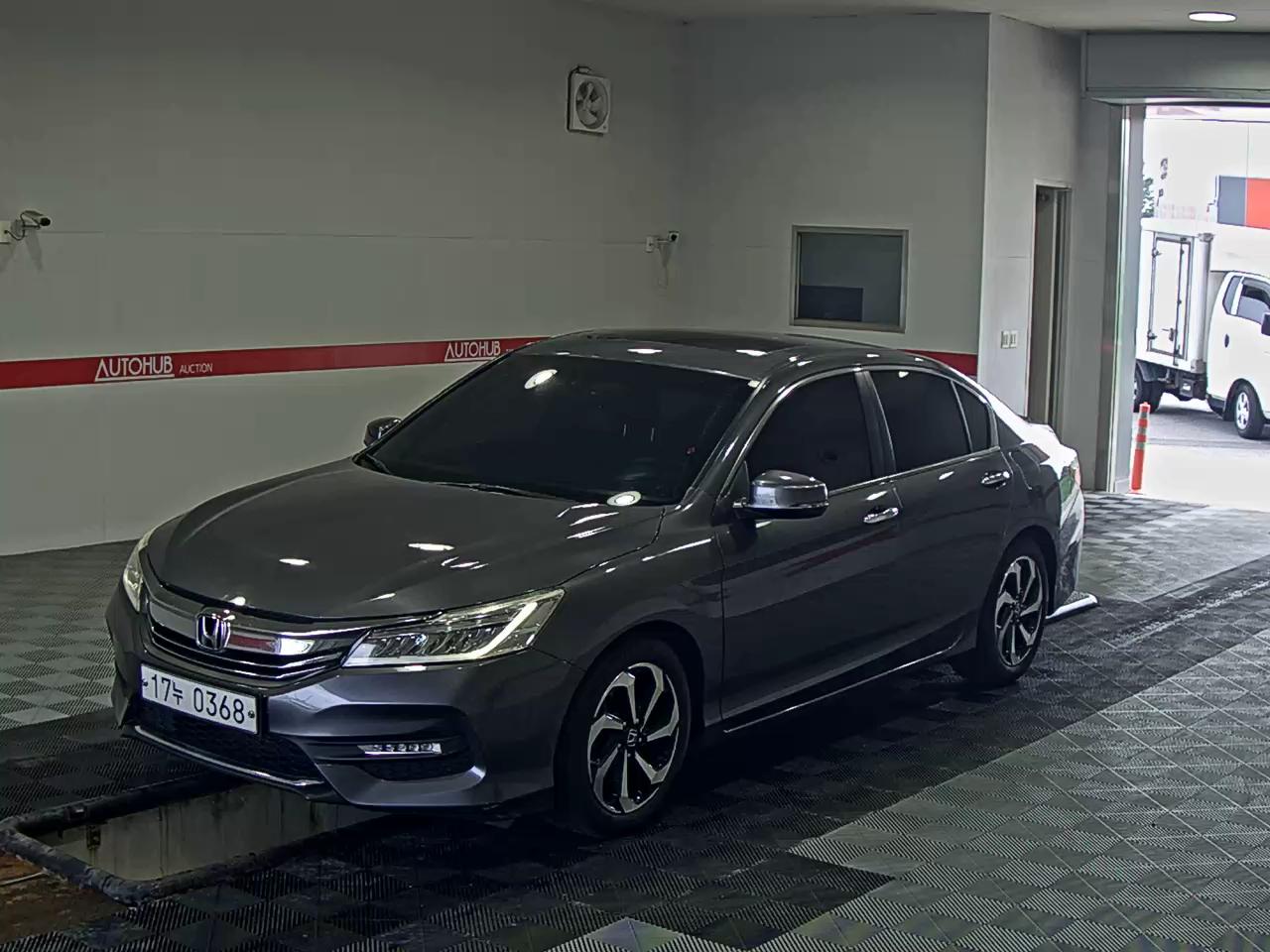 HONDA ACCORD (9TH GEN) EX-