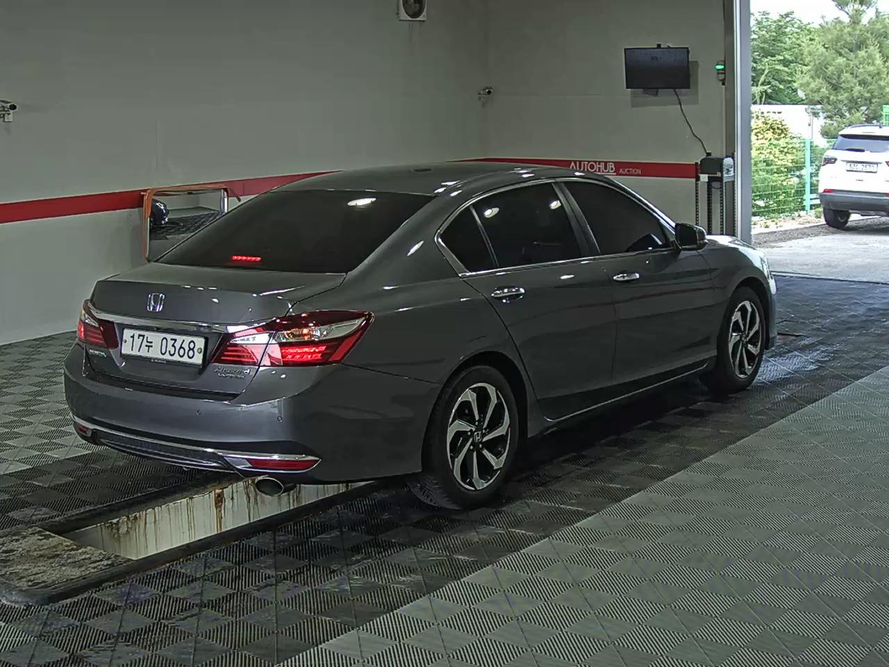 2017 - honda accord