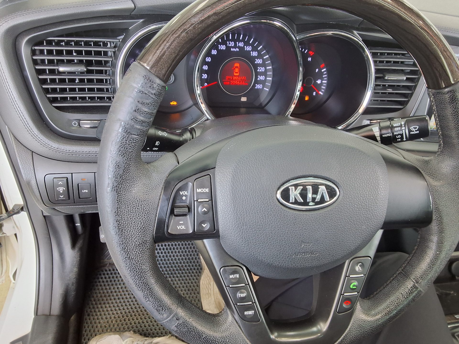 2011 - kia k5