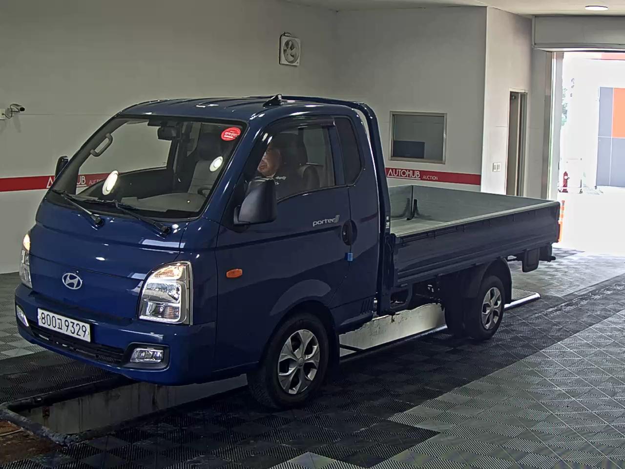 HYUNDAI PORTER II SUPER CAB EXTRA WHEELBASE