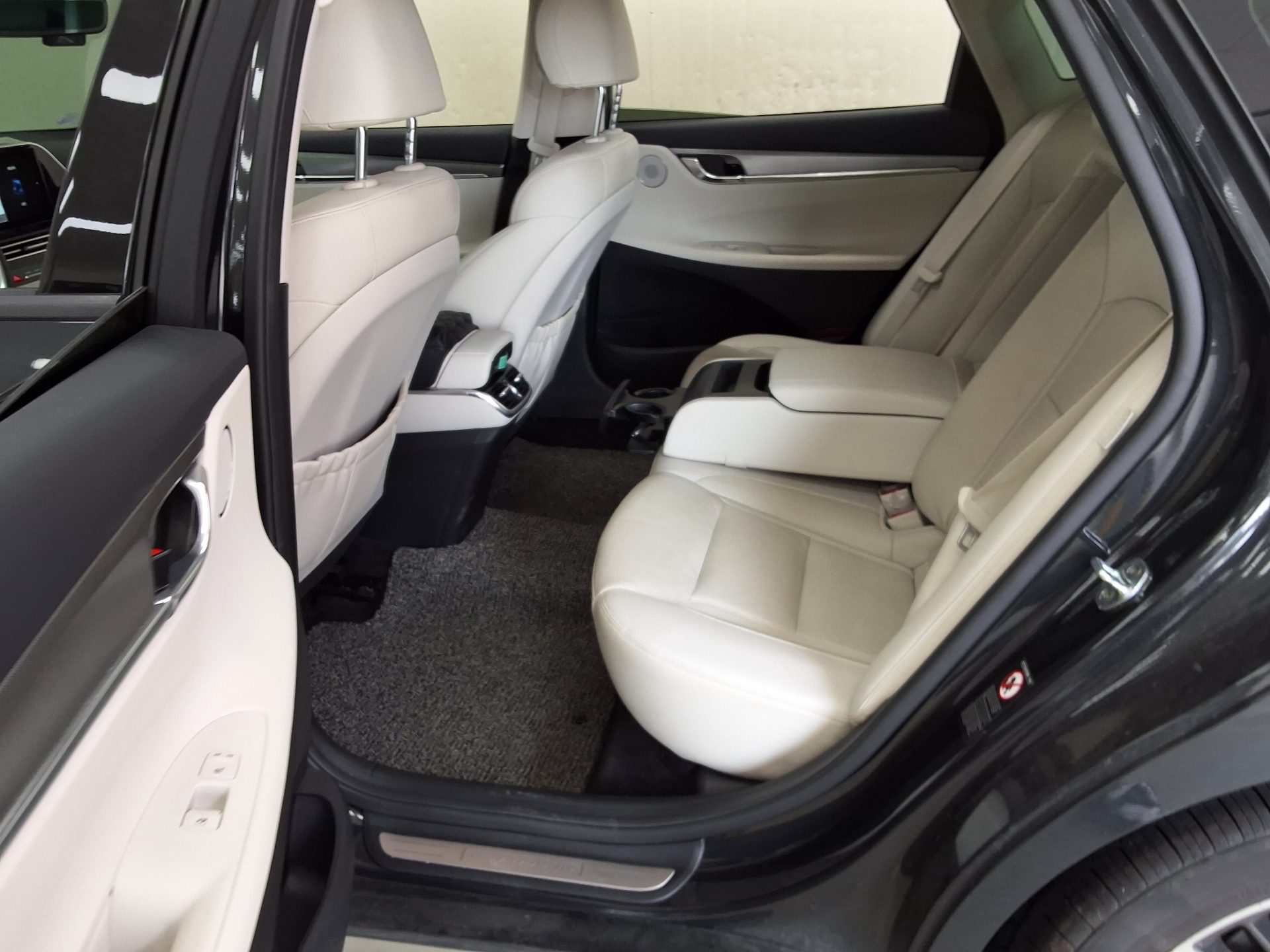 2022 - hyundai grandeur