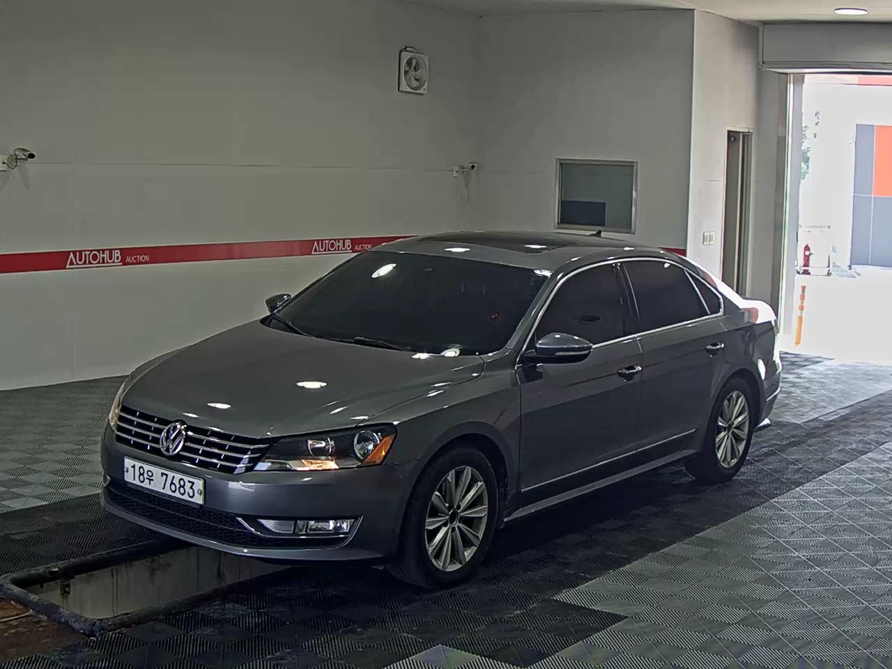 VOLKSWAGEN PASSAT (7TH GEN) TSI
