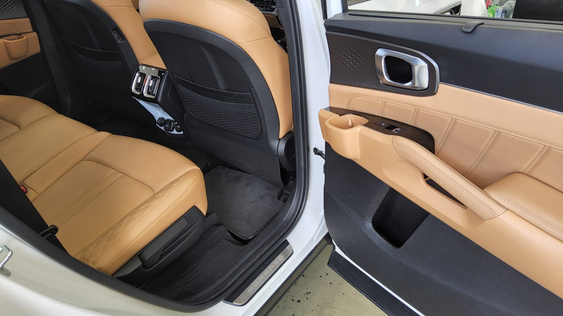 2023 - kia sorento