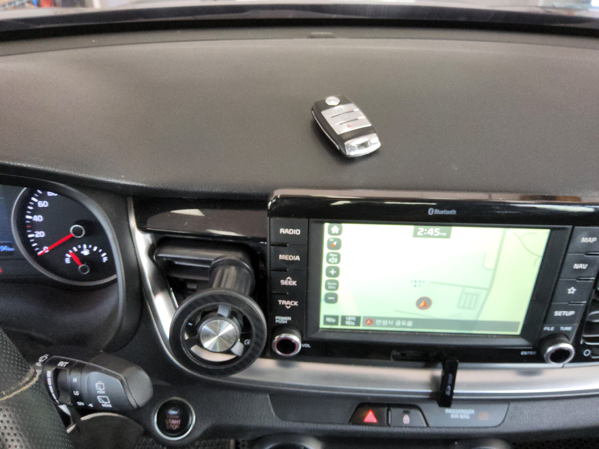 2018 - kia stonic