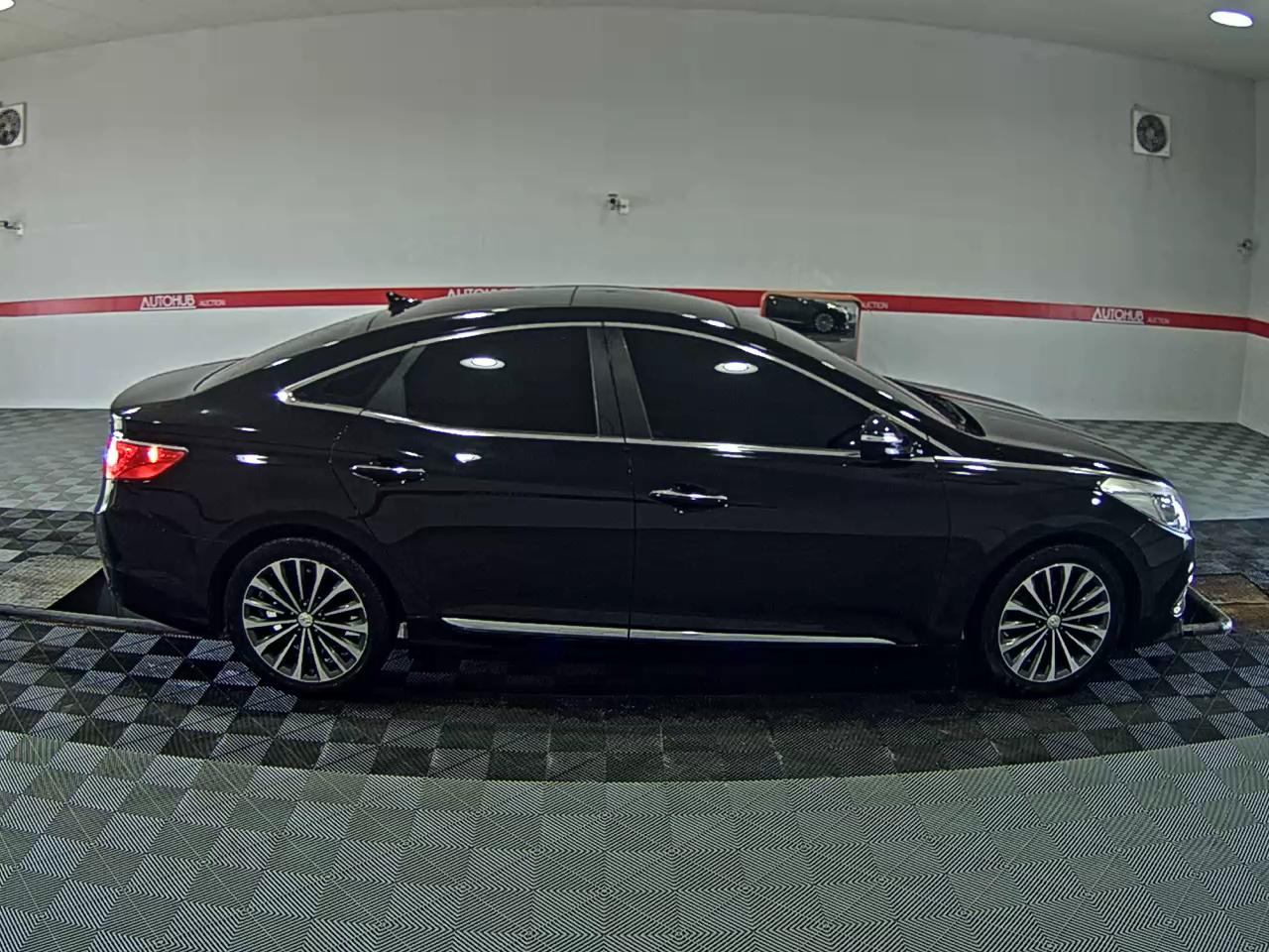 2014 - hyundai grandeur