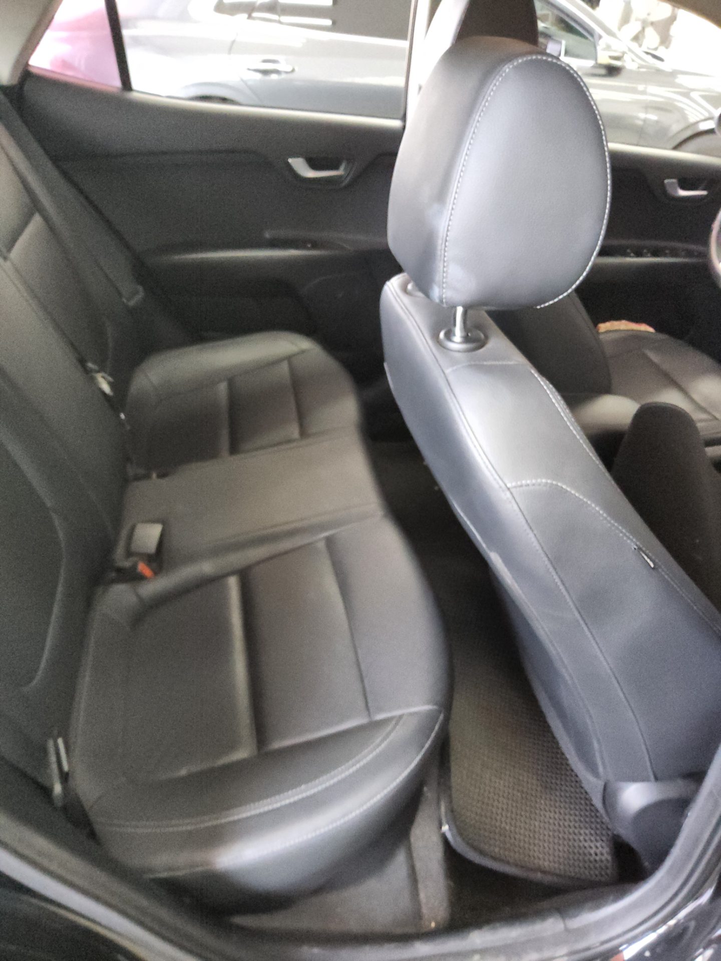 2018 - kia stonic