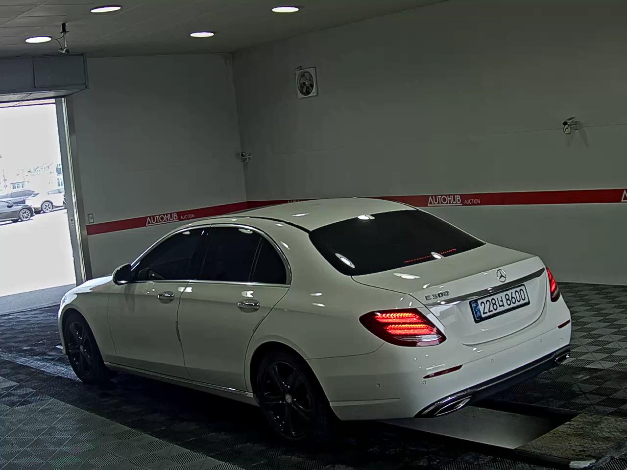 2017 - mercedes-benz e200