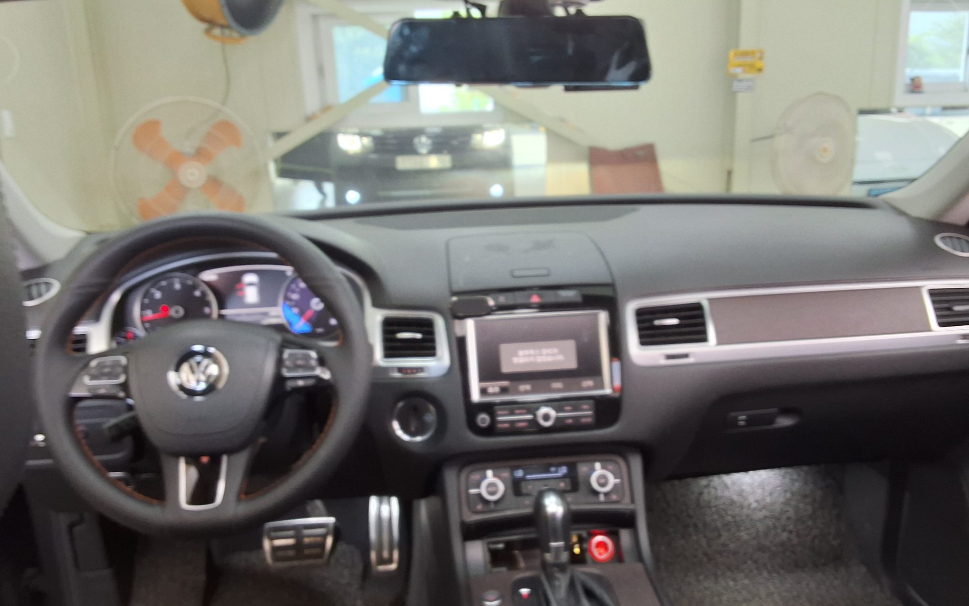 2012 - volkswagen touareg