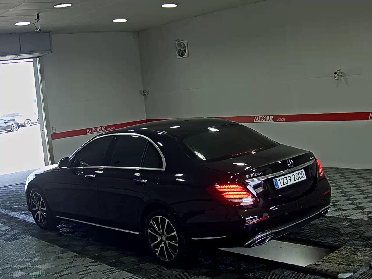 2017 - mercedes-benz e220d