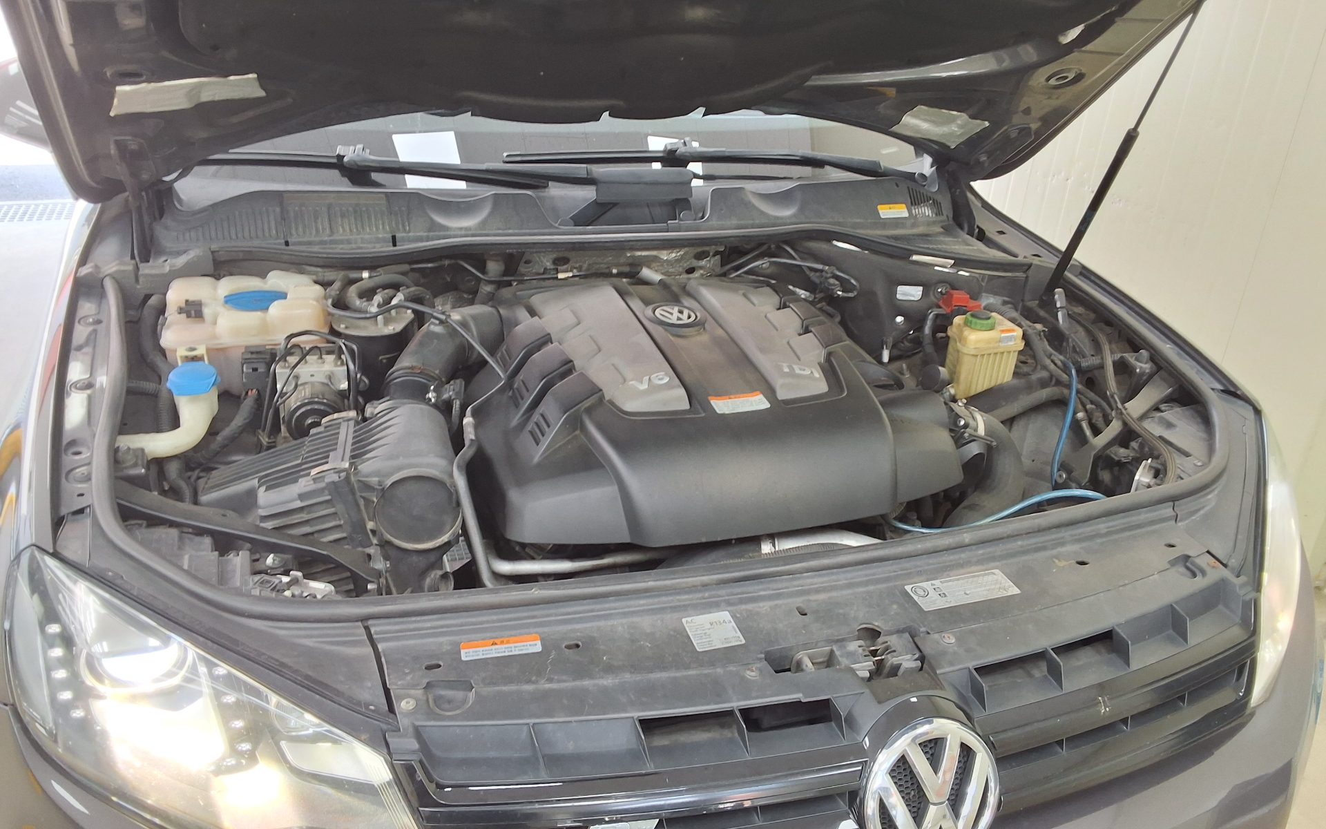 2012 - volkswagen touareg