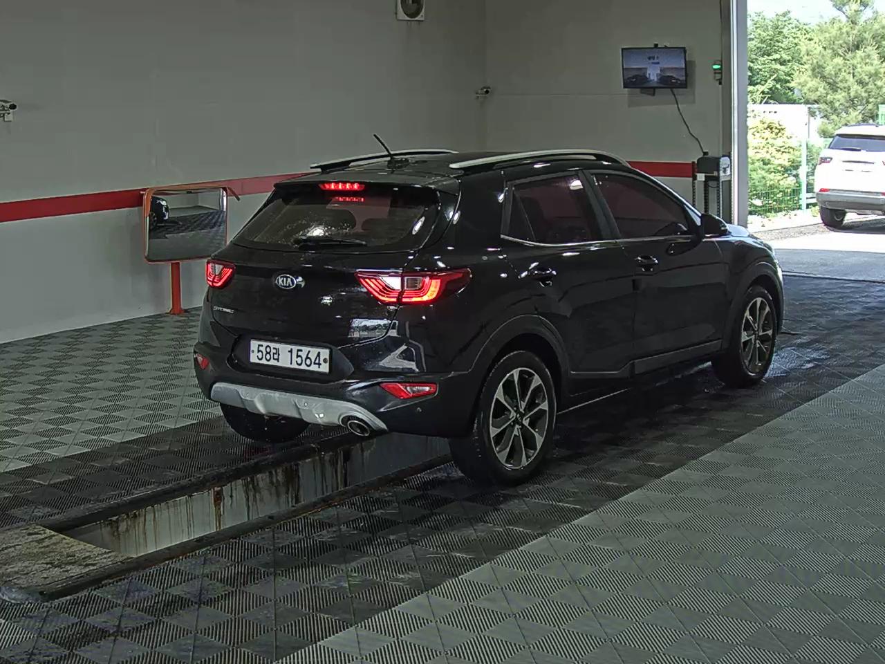 2018 - kia stonic
