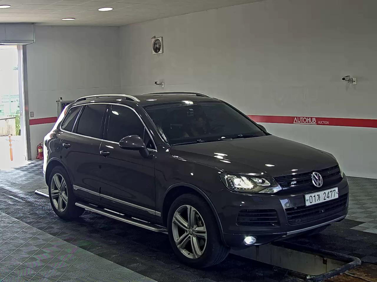 2012 - volkswagen touareg