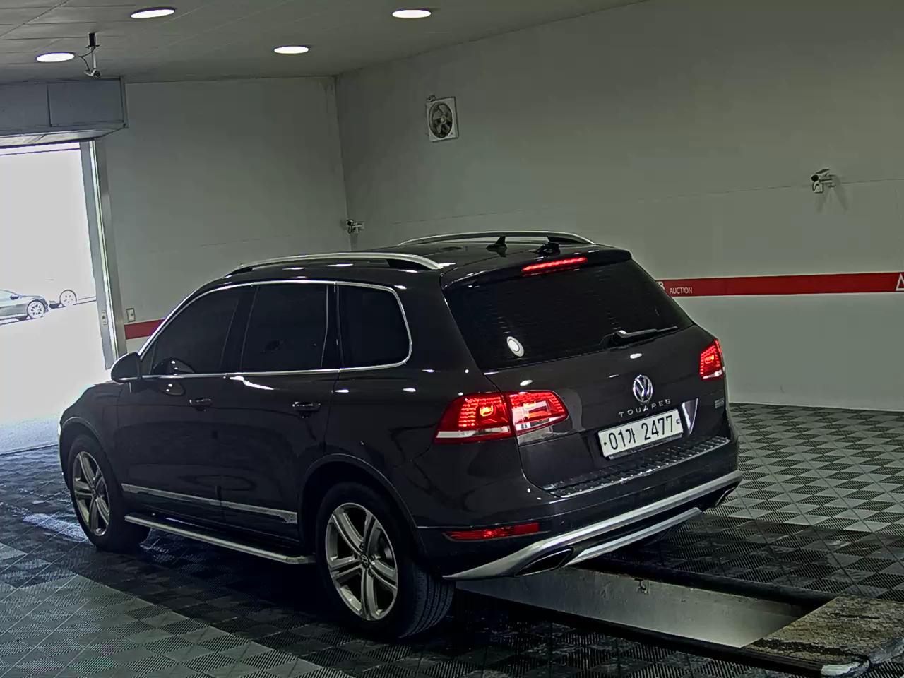2012 - volkswagen touareg