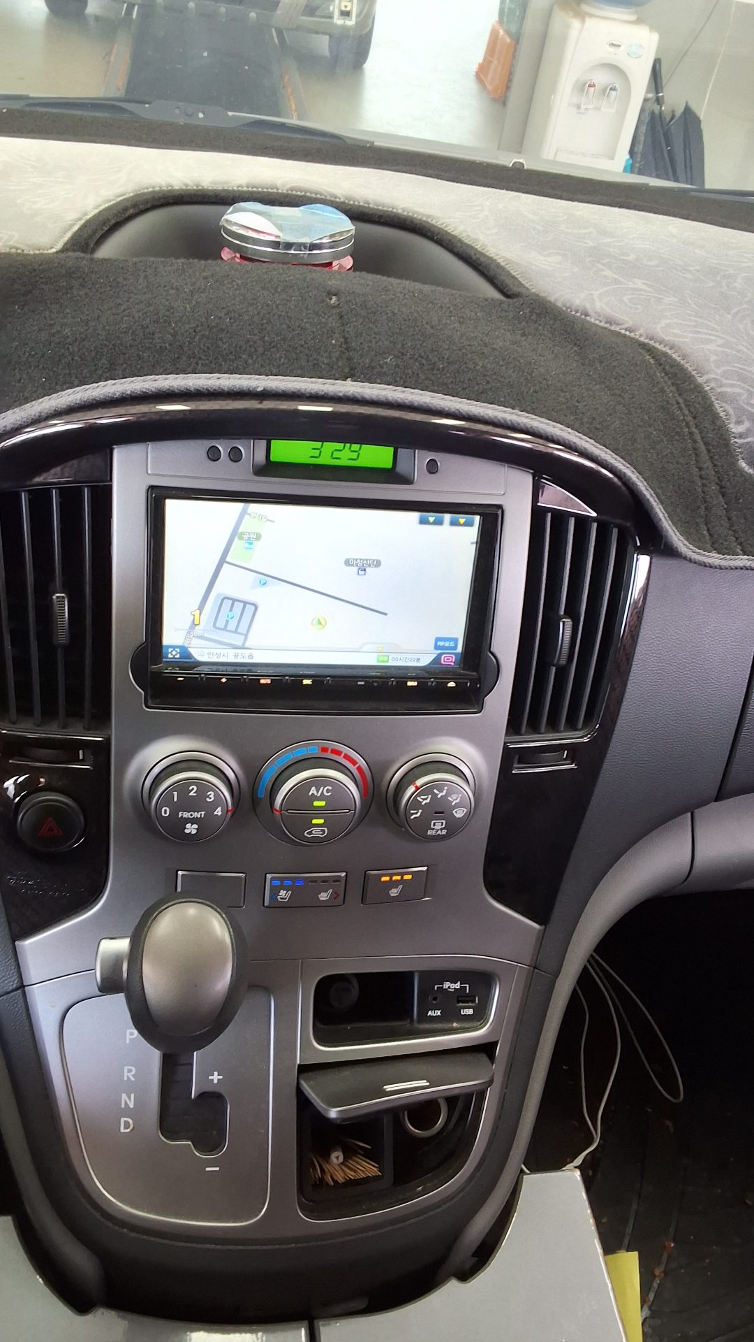 2013 - hyundai grand starex