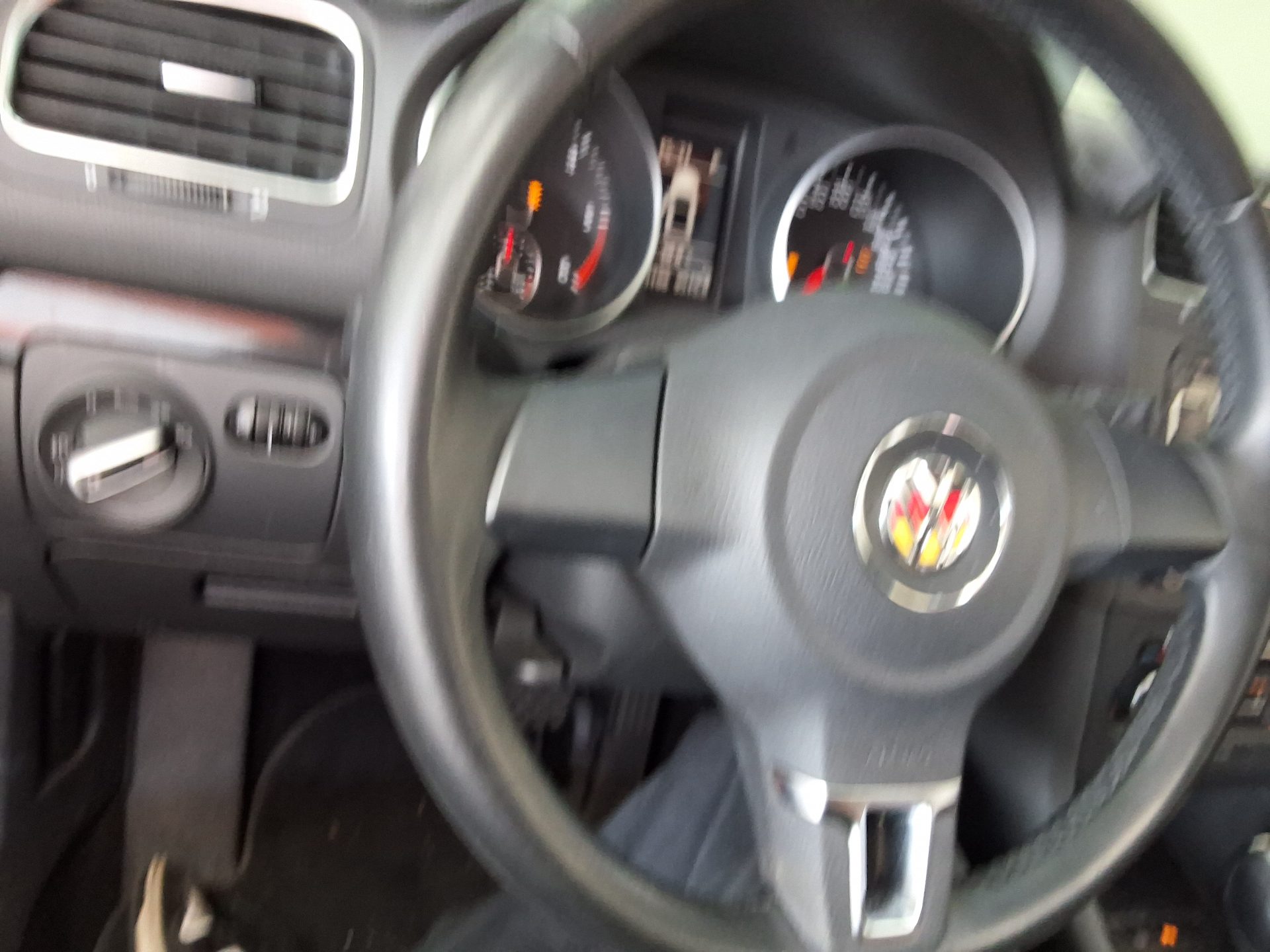 2012 - volkswagen golf