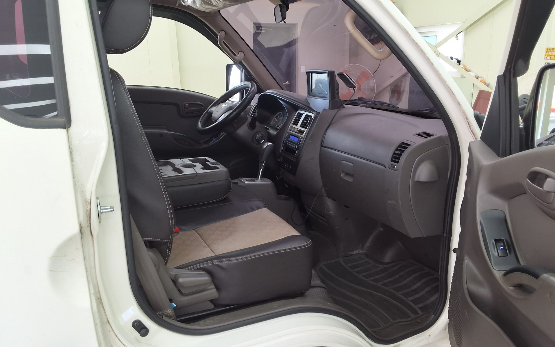 2017 - hyundai porter