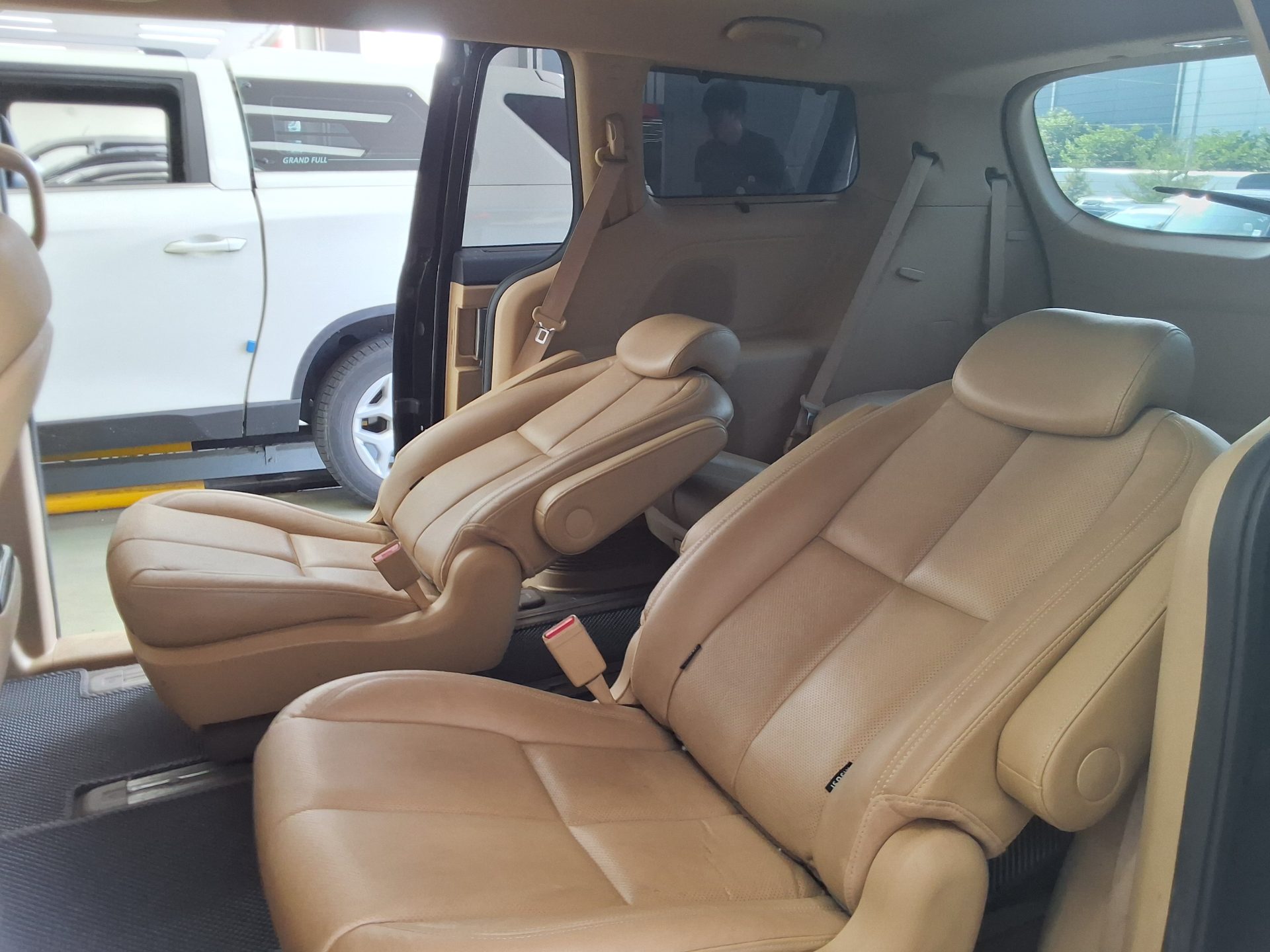 2019 - kia carnival